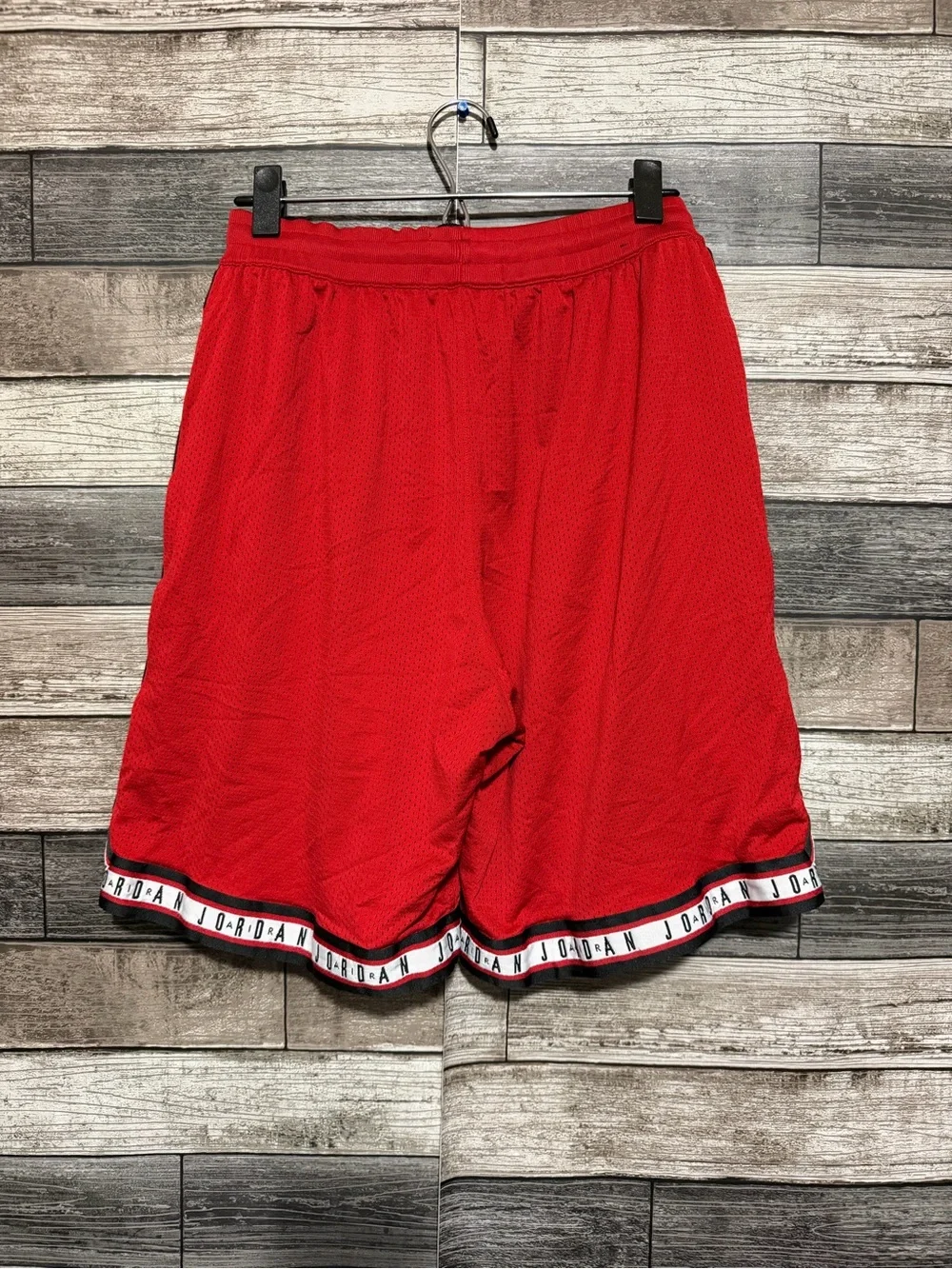 Air Jordan Mesh Basketball Shorts Men’s L Red (Inseam 8.5) Drawstring READ